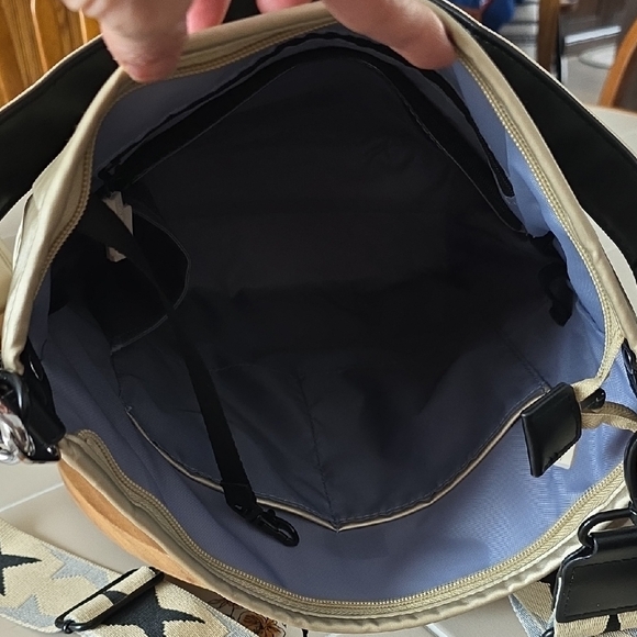 IHKWIP Zig Zag Quilted Go Getter Metallic Champagne Women's Shoulder Bag - Picture 10 of 14